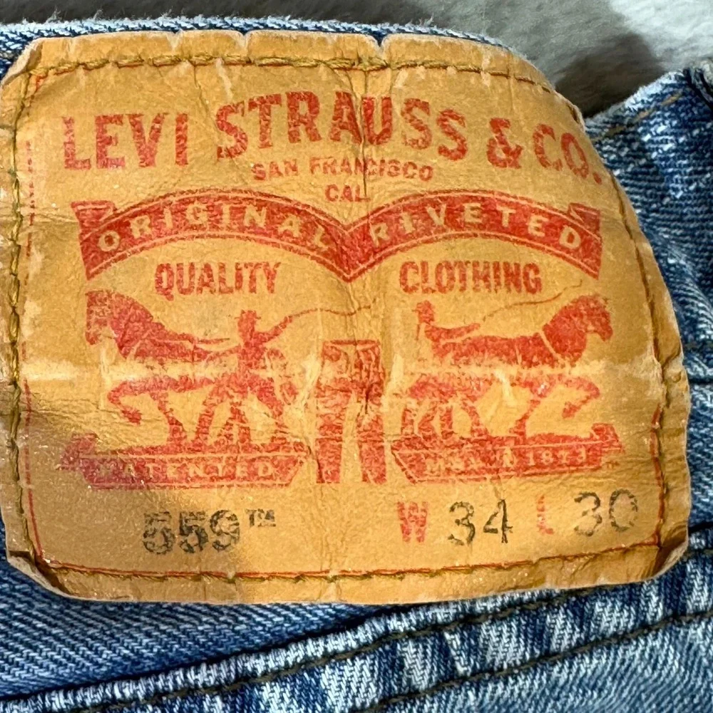 Levi's 559 Men's Jeans 34x30 Blue Denim Mid-Rise Straight Leg